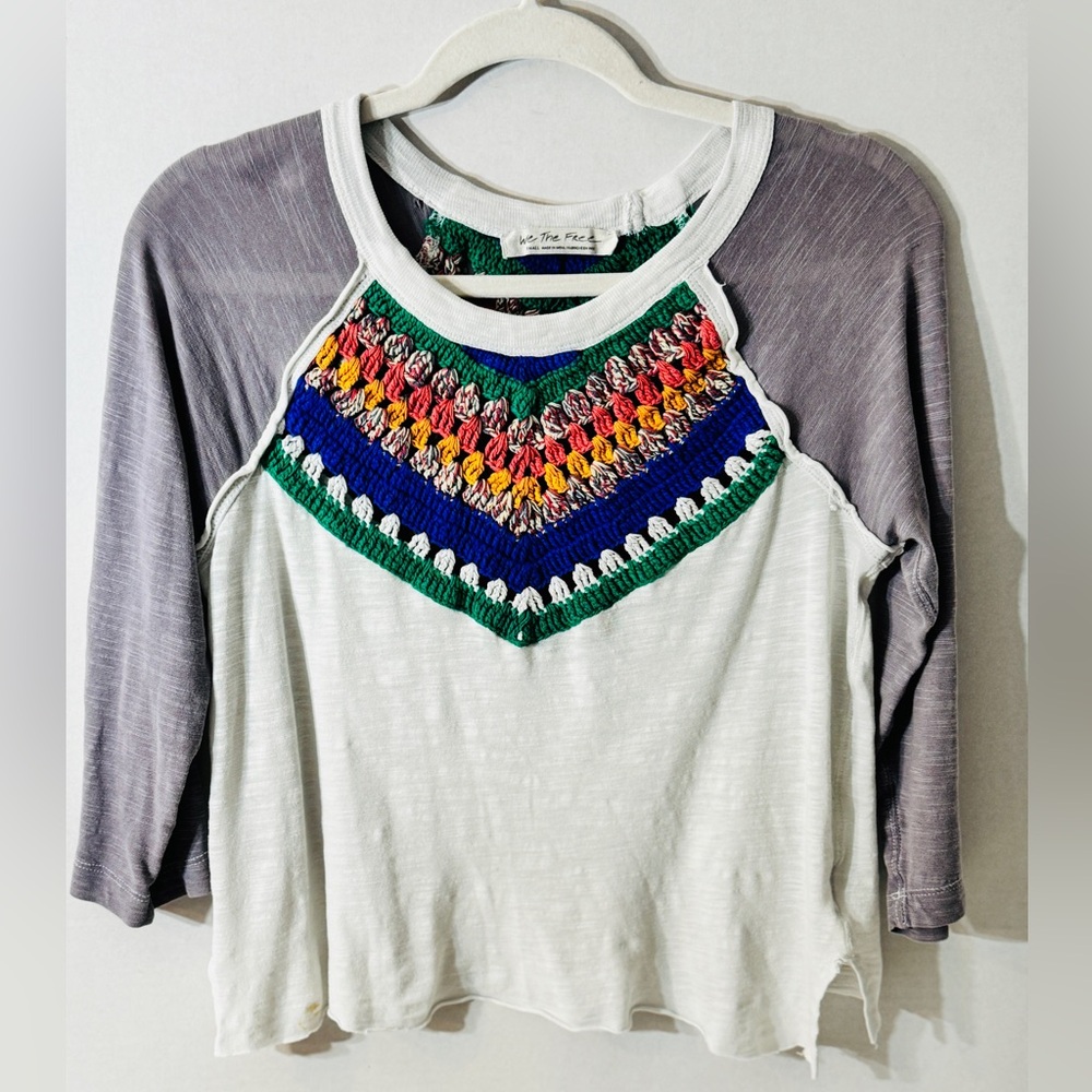 Free People Embroidered Women's Top Size Small.
